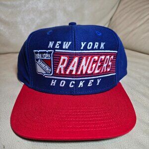 New Deadstock CCM Striped Vintage NHL New York Rangers Snapback Hat NEW WITH TAG